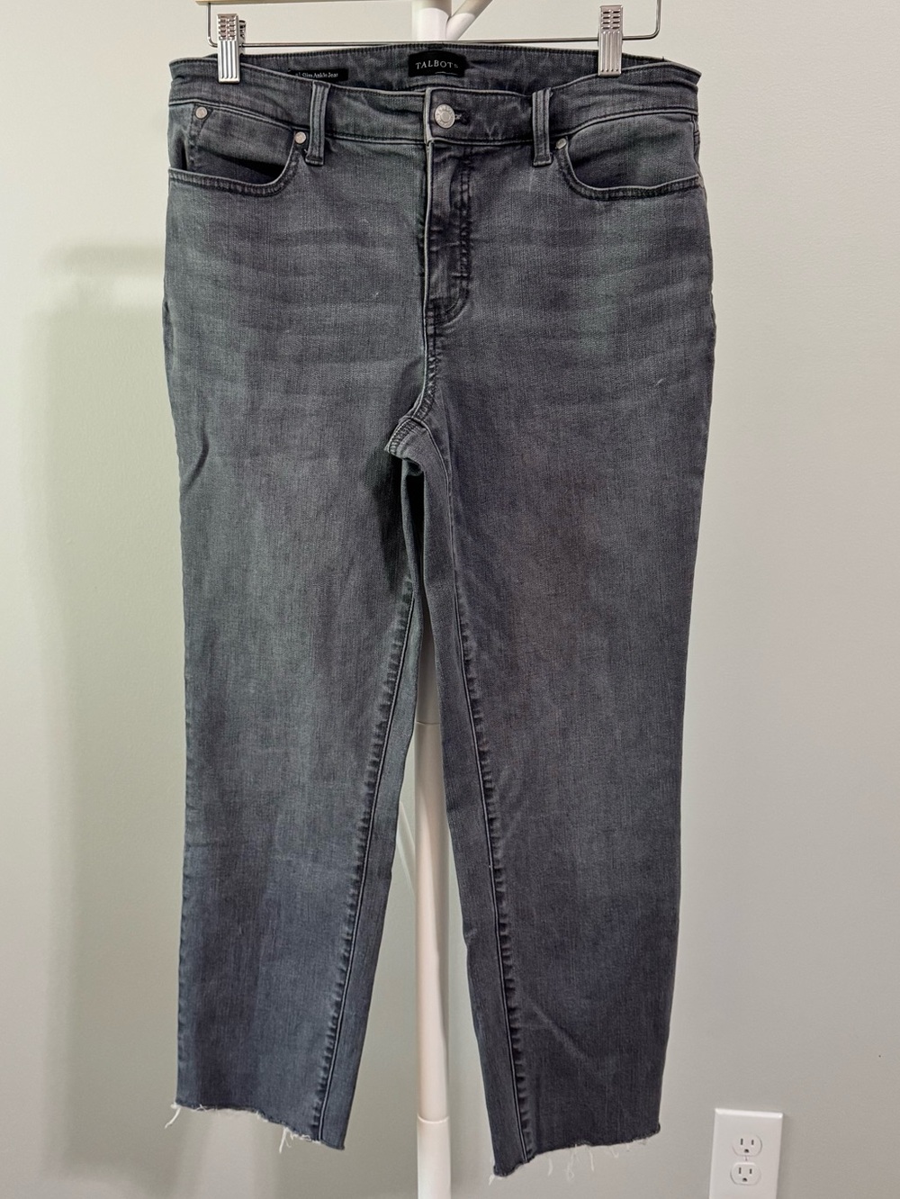 Talbots Women's Gray Straight-Leg Jeans size 8